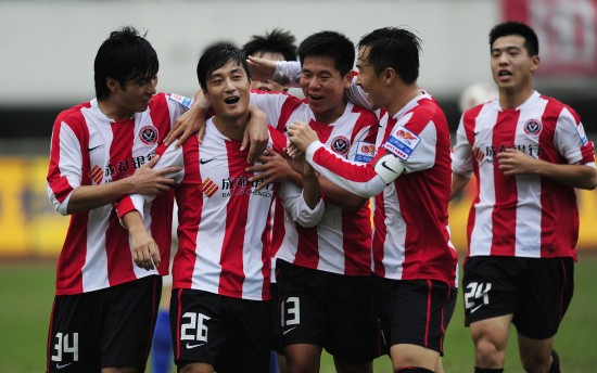 篮球勇士官方宣布签下新秀后卫