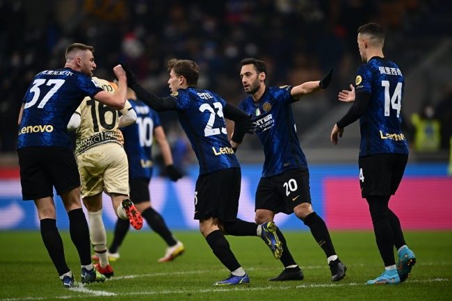 广东激战江苏！萨姆纳弱项改善 王洪泽爆发 萨林杰稳健输出