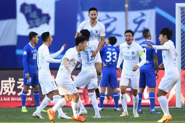 国际雪联大跳台世界杯云顶站单板滑雪男子决赛：苏翊鸣夺冠