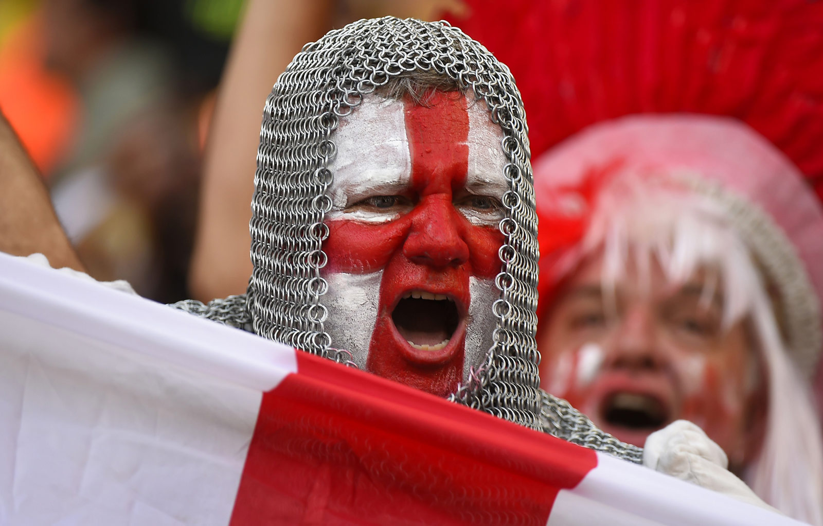 足球报：本土教练担纲国足主帅的可能性大增，邵佳一已报名