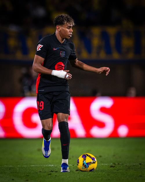 重磅！皇马1500欧元撬动洛格罗尼耶斯天才少年 多家西甲豪门竞相追逐