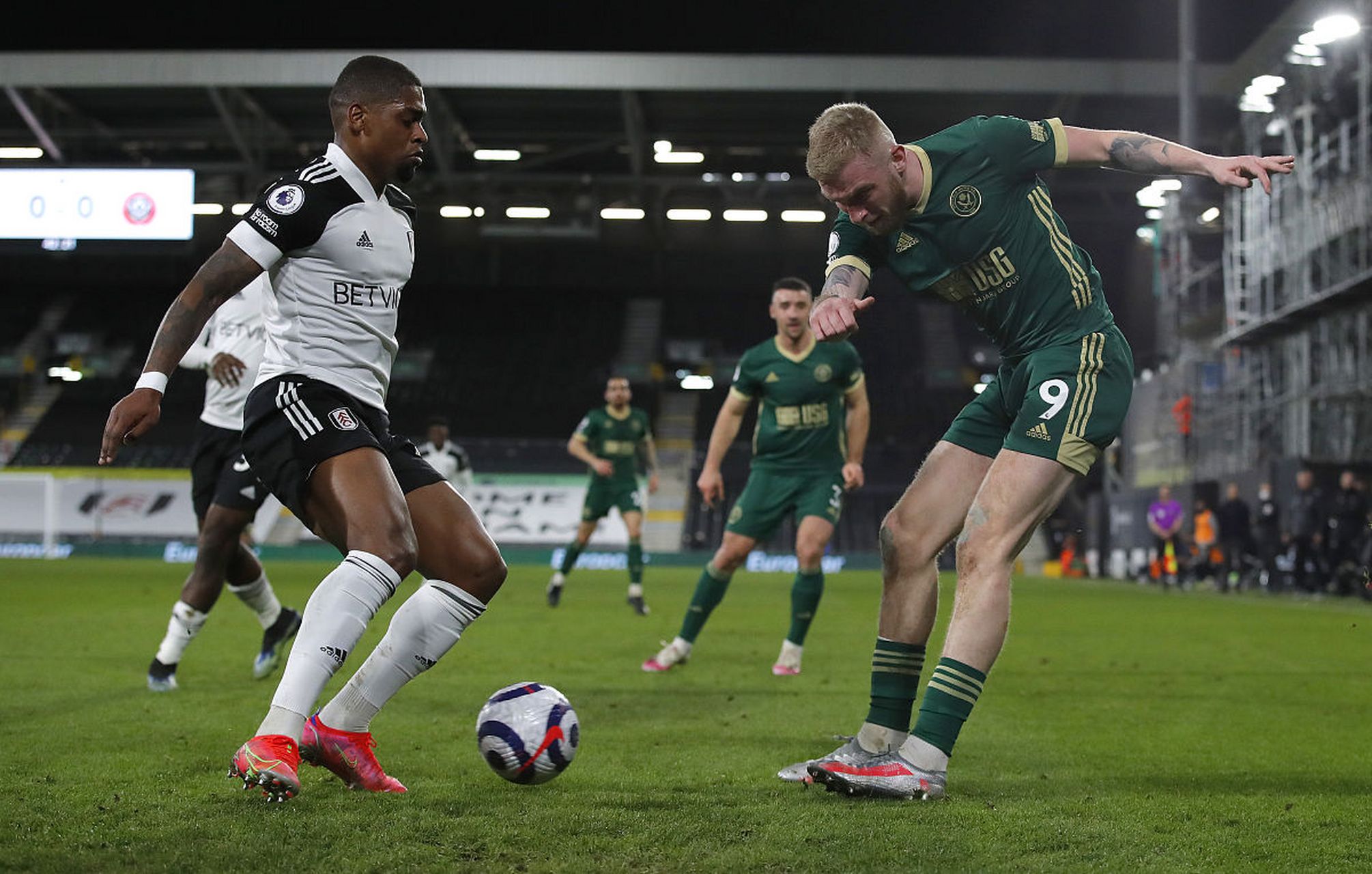 德比即将打响！枪手热刺发布对阵海报：萨卡、西蒙斯等人出镜