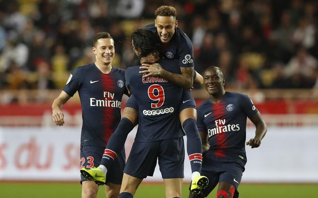 2026年F1全阵容敲定！角田裕毅降为储备车手，哈贾尔晋升搭档维斯塔潘