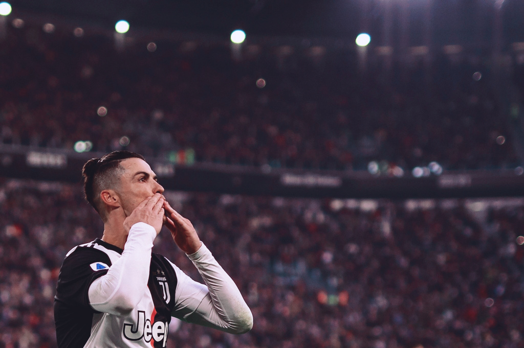 第21圈，诺里斯连过安东内利、塞恩斯、斯特罗尔、劳森，直接上到第4。